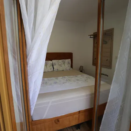 Queen Of Peace Apartment Split